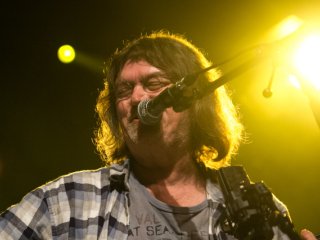 Johnny Madsen hedder han ...