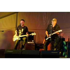 Nadolny og Flegge Bach